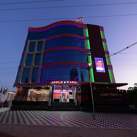 ホテル アップル パーク イン Tiruchirappalli 部屋 写真