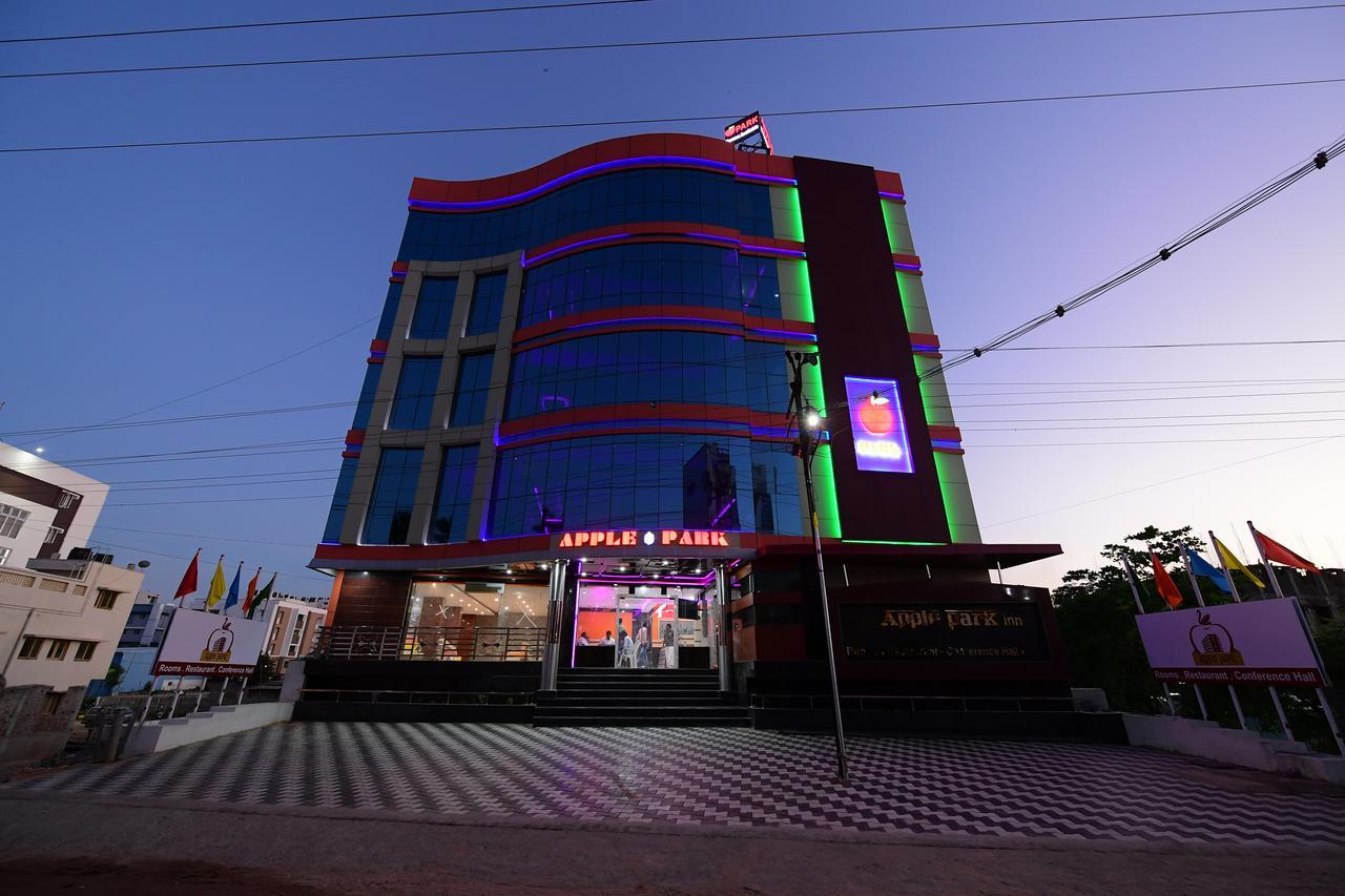 ホテル アップル パーク イン Tiruchirappalli 部屋 写真